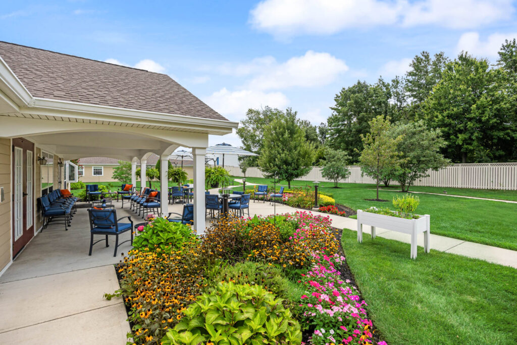 005 Evesham Exterior Outdoor Patio with Garden Low Res