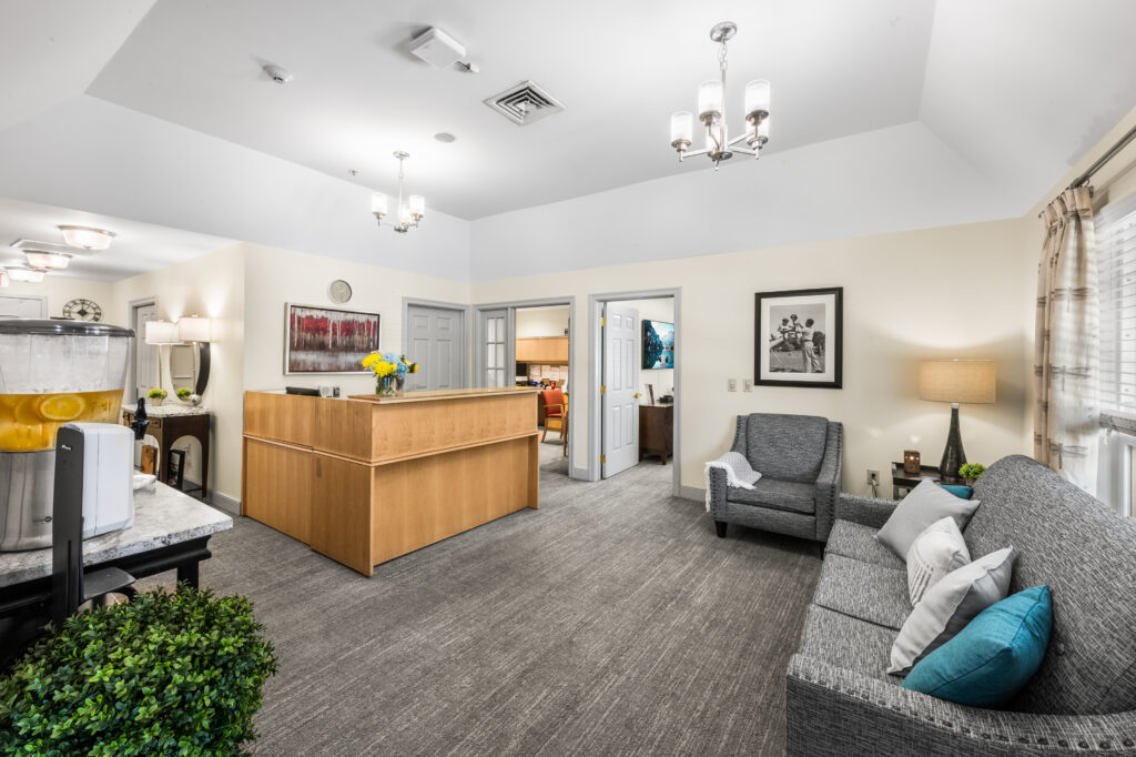 004 HV Concierge Lobby area 071