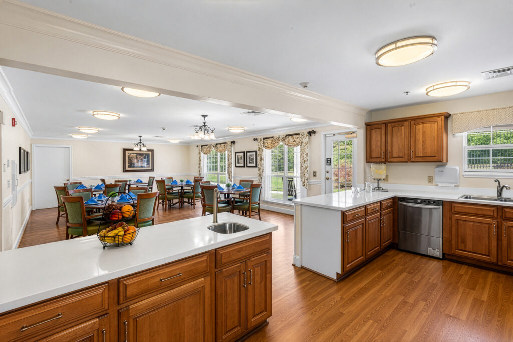 010 HV Dining Room with Kitchenette wide scale 020a