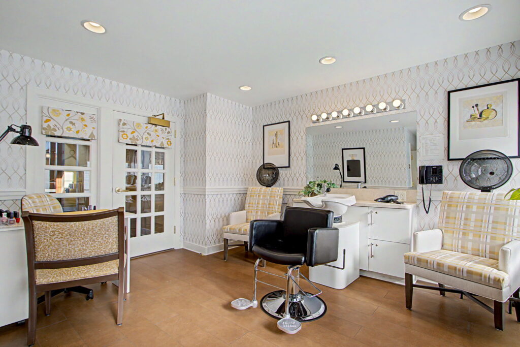 021 Salon