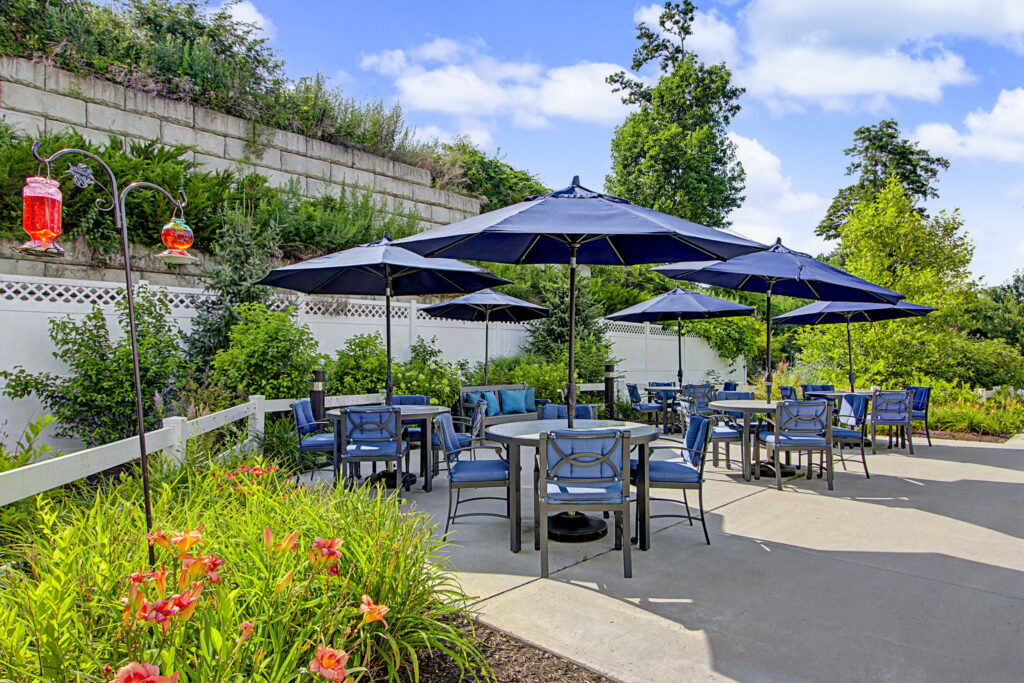 033 Outdoor with Umbrellas