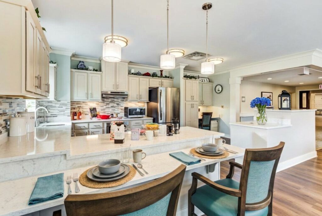 6 Wilmette Kitchen area flowers edited