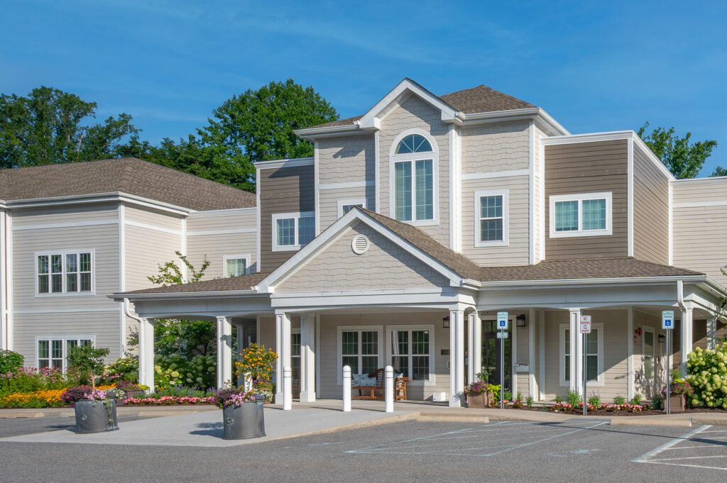 000b Briarcliff Exterior 2